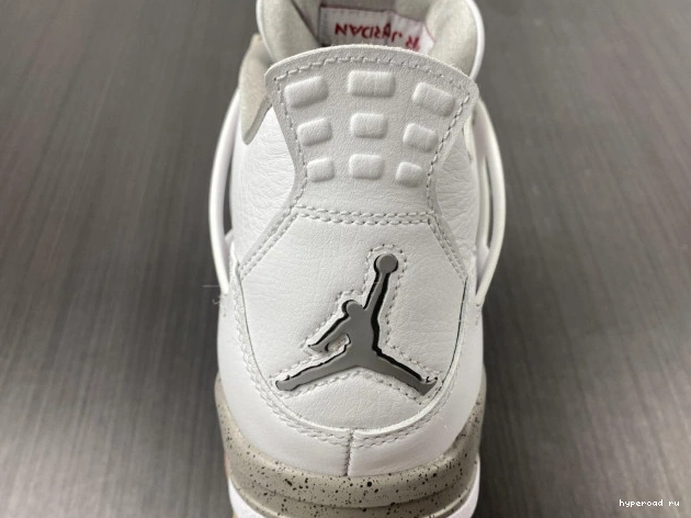 White Oreo CT8527-100 4 (2021) Retro Jordan 1112